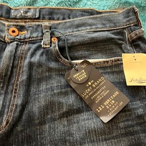 Brand New Lucky Brand Slim Fit Straight Leg jeans size 36 waist 32 Length